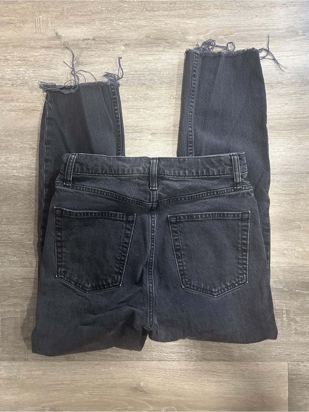 GAP Women's Skinny Jeans in Washed Black with Frayed Hem